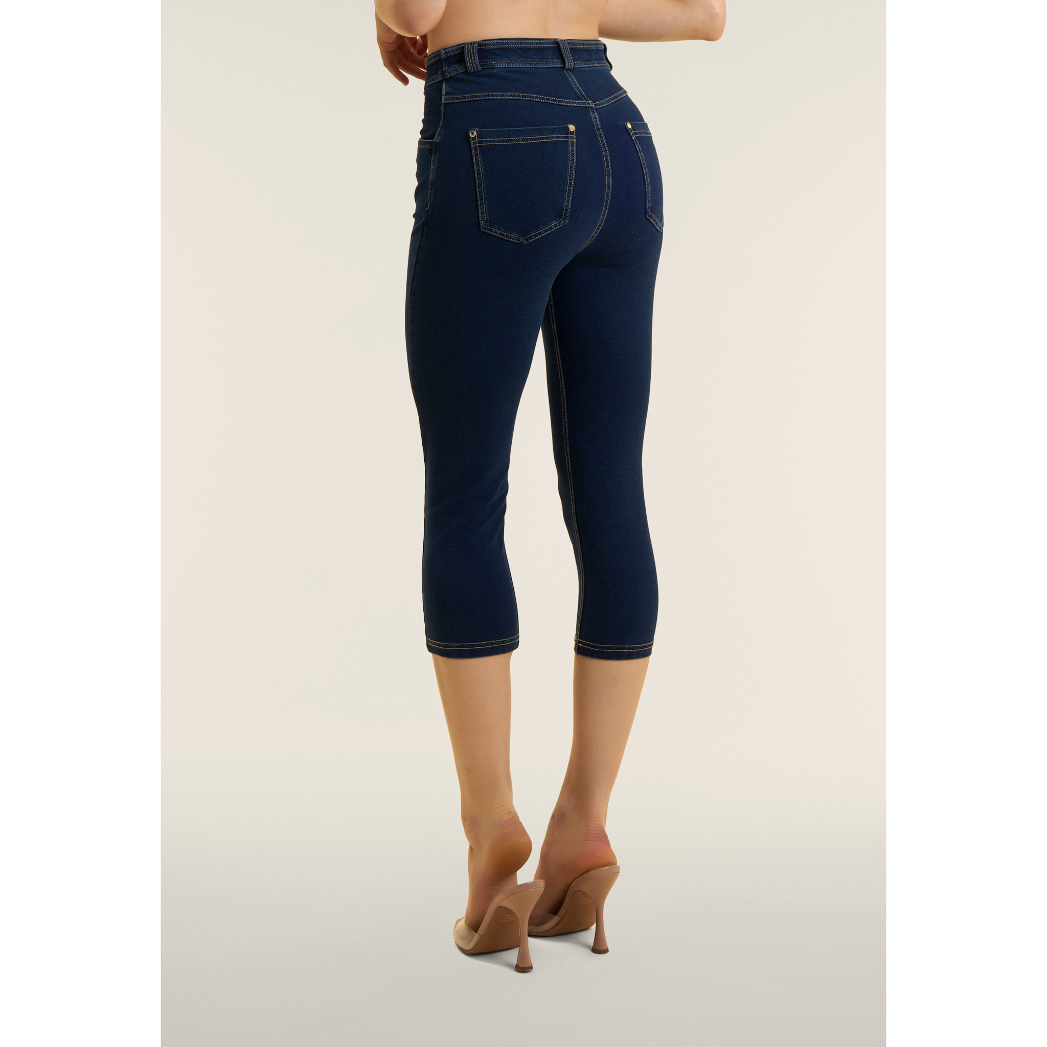 Pantaloni capri effetto denim con 5 tasche