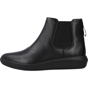 BOTINES CLARKS TAWNIA MID