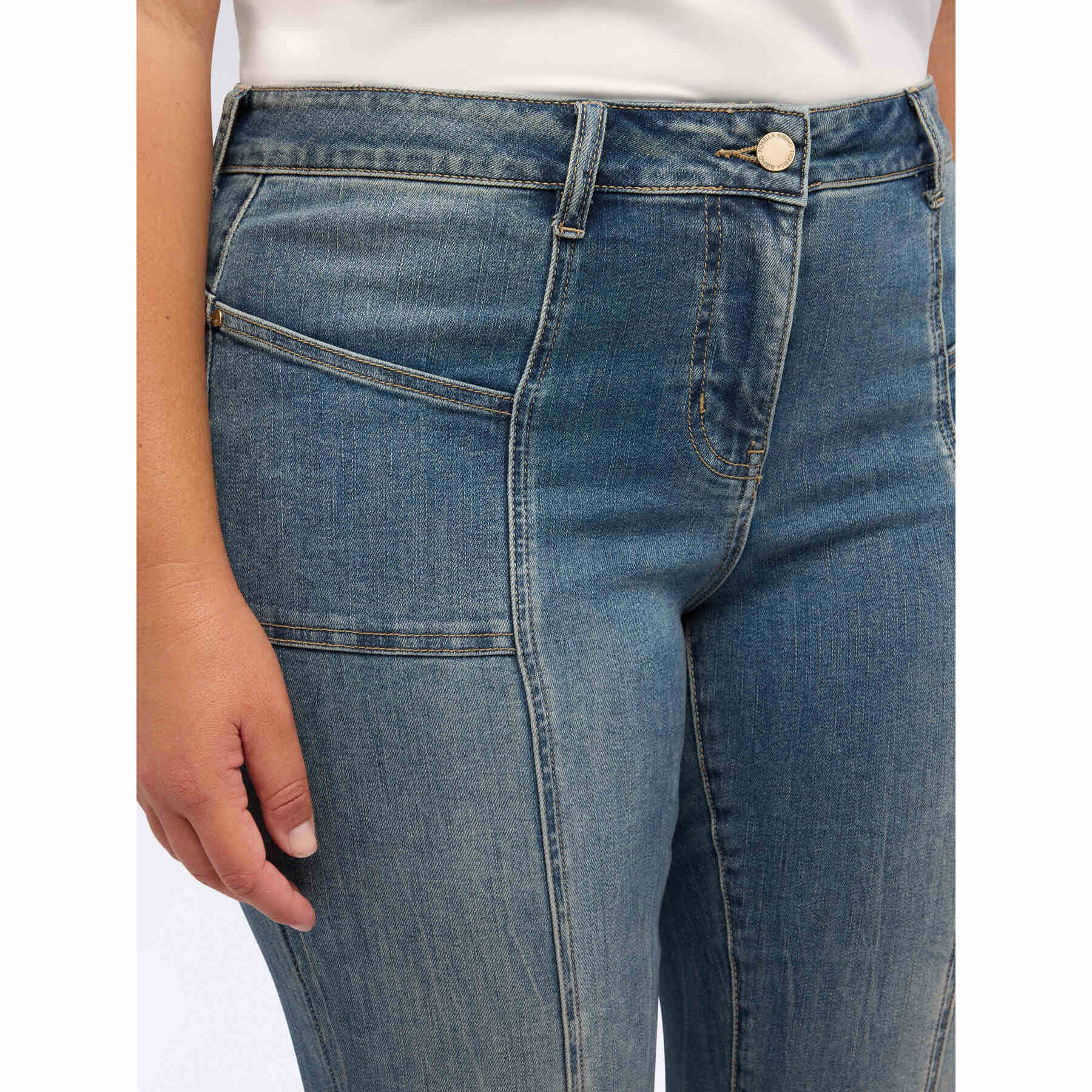 Fiorella Rubino - Jeans flare effetto used - Blu