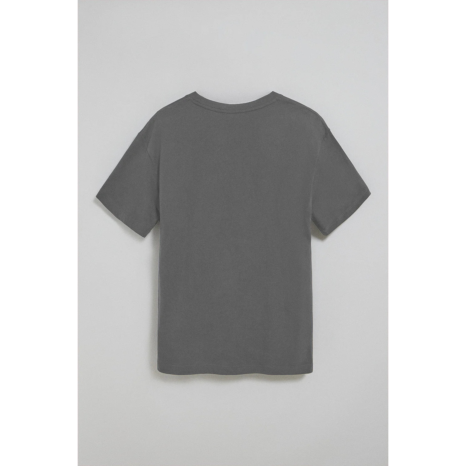 Camiseta gris asfalto de manga corta y cuello redondo con logotipo Polo Club