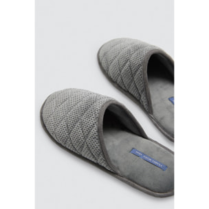 Pantofola da casa imbottita e vellutata