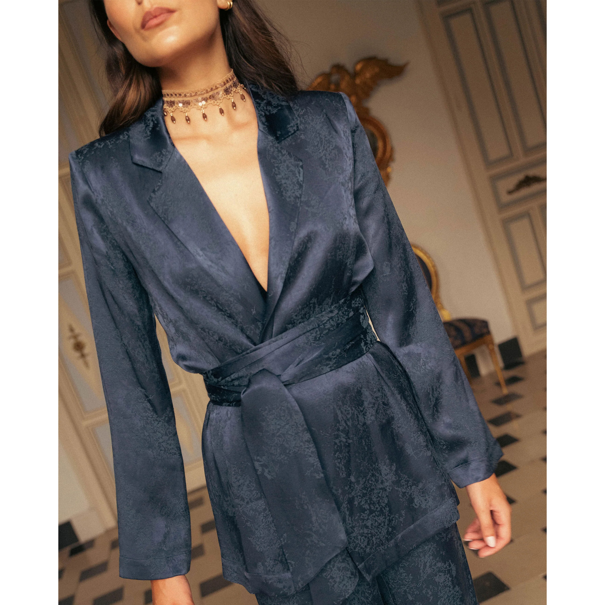 Blazer de traje de mujer con fajín