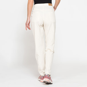 PANTAONE BALOON IN POPELINE