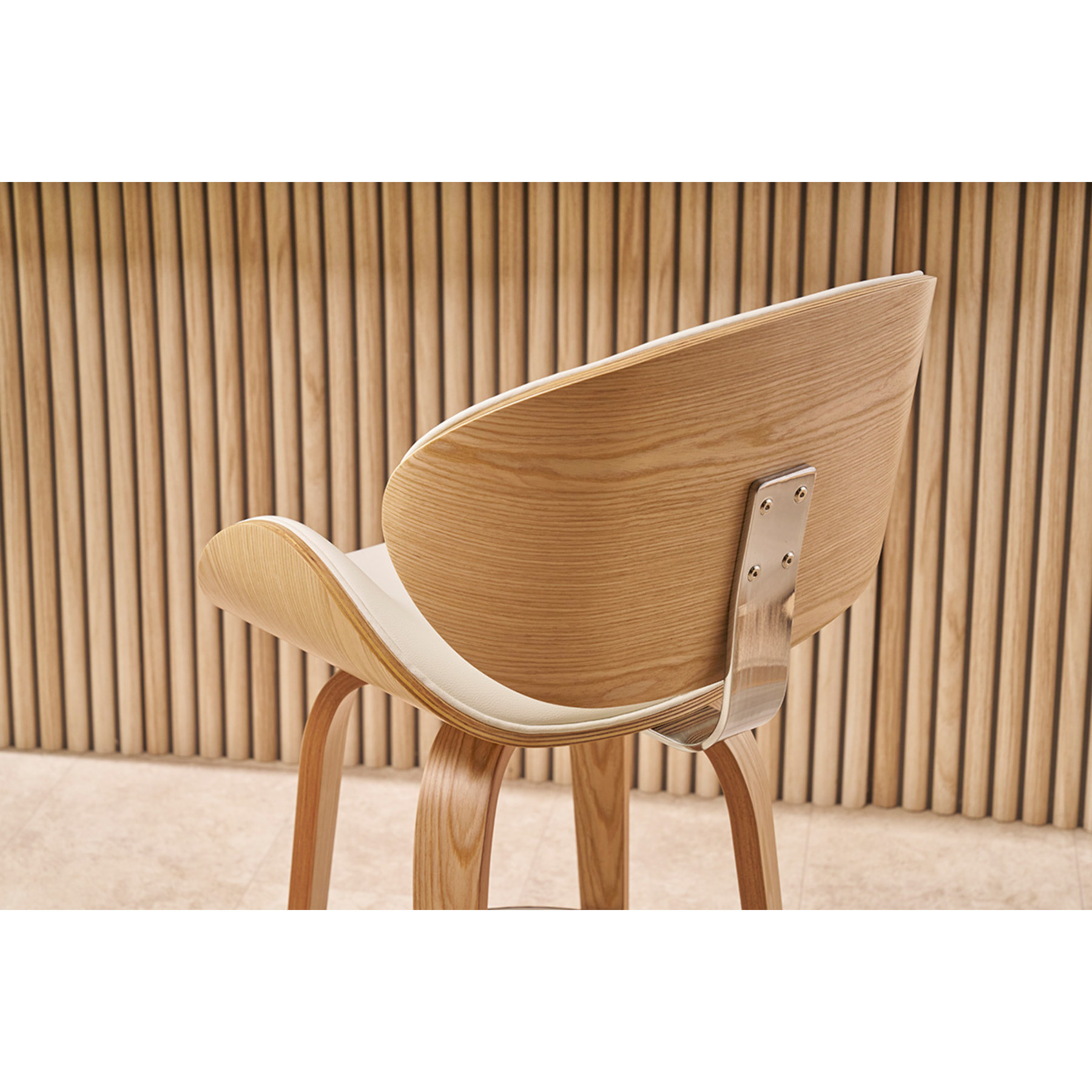 Tabouret de bar pivotant blanc et bois clair H68 cm pivotant 360° WALNUT