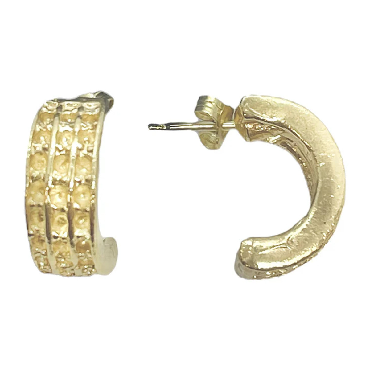 Pendiente Dots medio aro en dorado