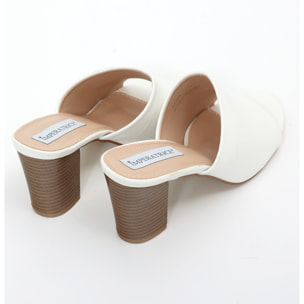 Sandali in simil pelle con tacco alto comodo