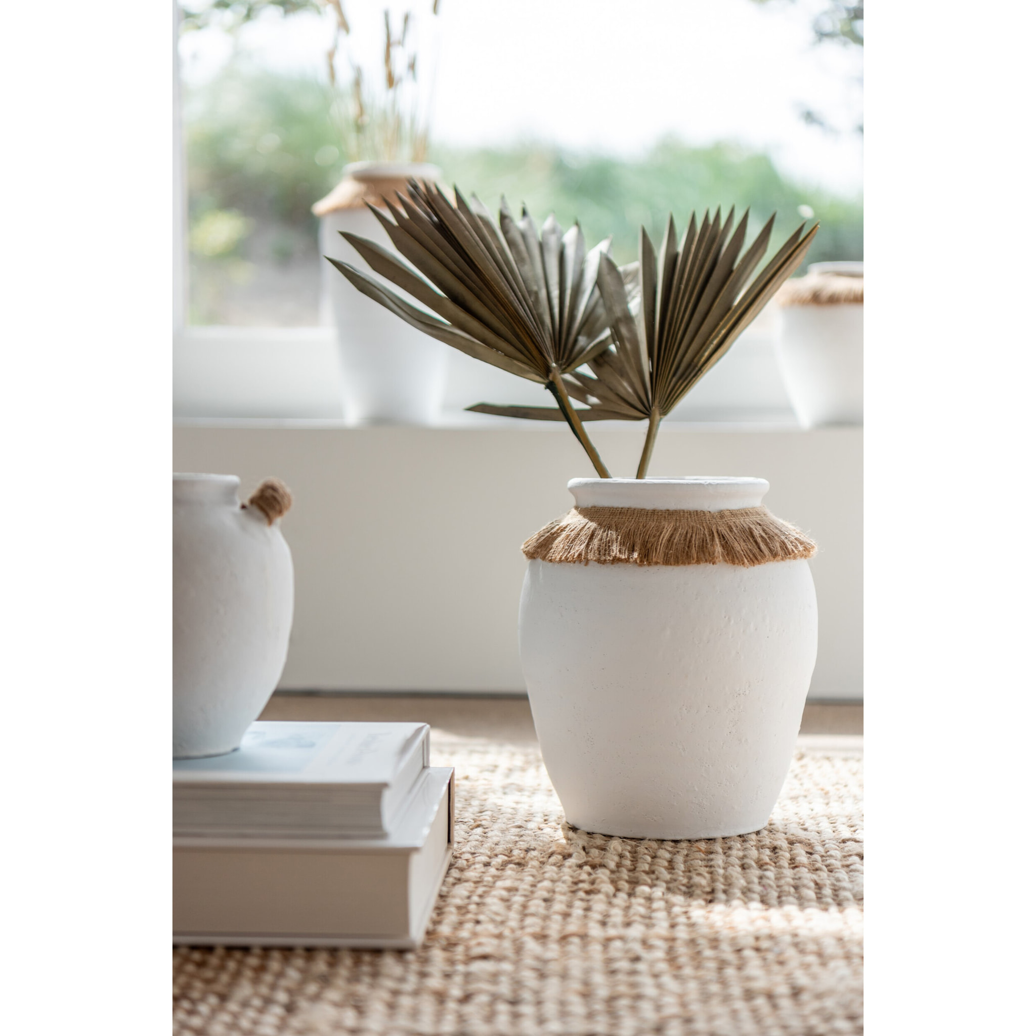 J-Line vase Ibiza - céramique/rotin - blanc/naturel - medium - Ø 10 cm