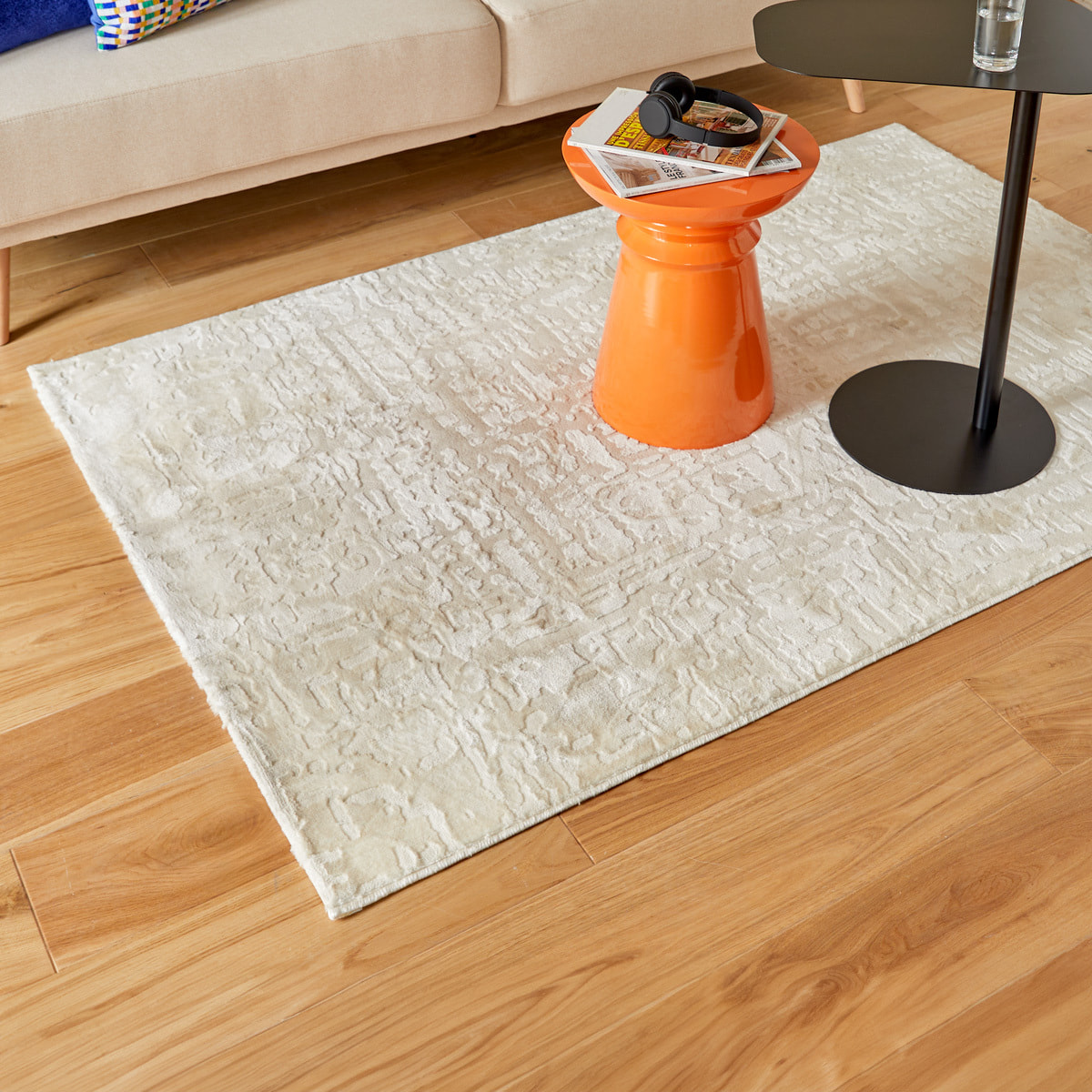 Tapis "Row" matière recyclée blanc chaud 100x150cm
