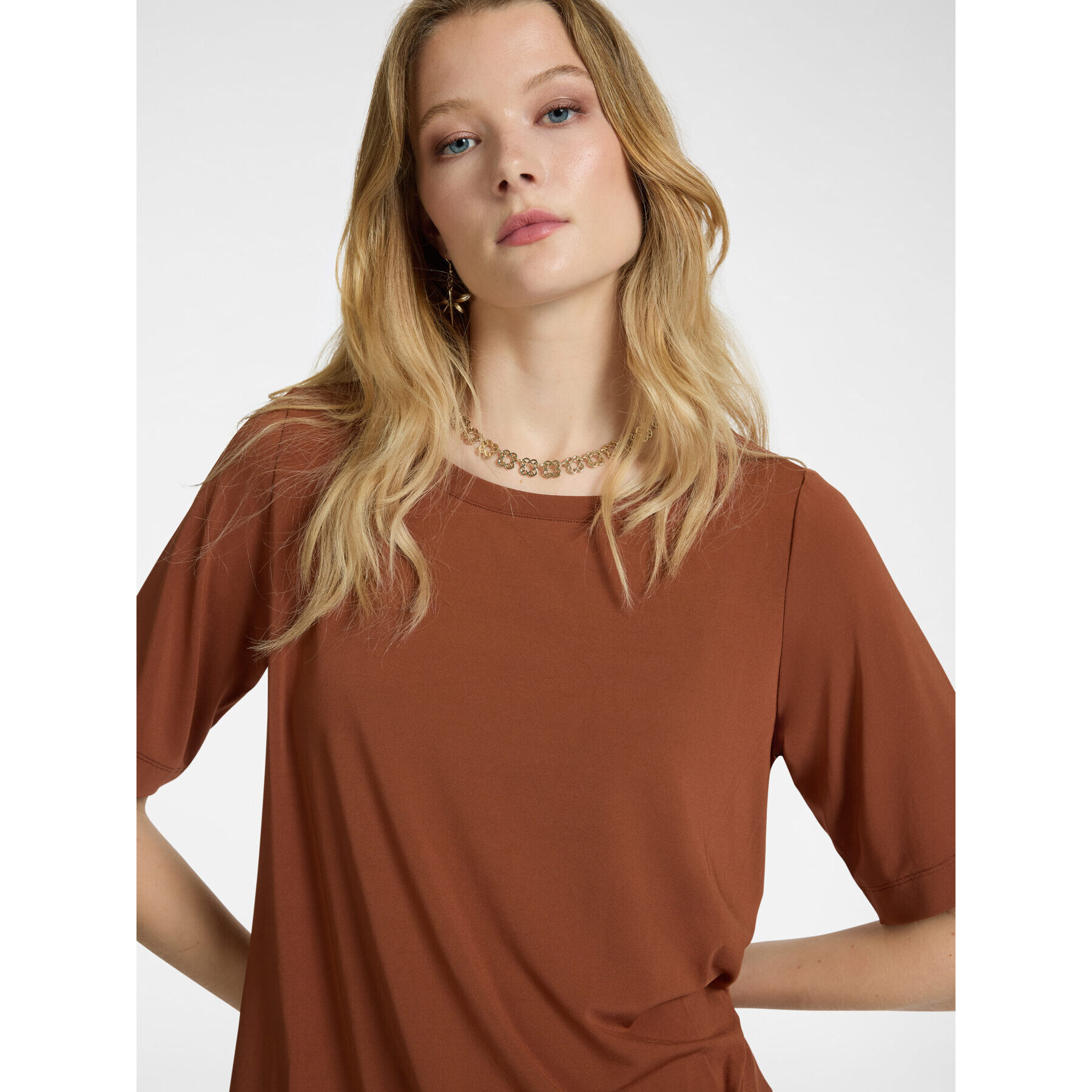 Elena Mirò - Camiseta larga de punto de crepé - Marrón