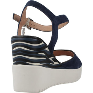 Sandalias Mujer de la marca STONEFLY  modelo ELY 11 NAPPA/GOAT SUEDE AZUL