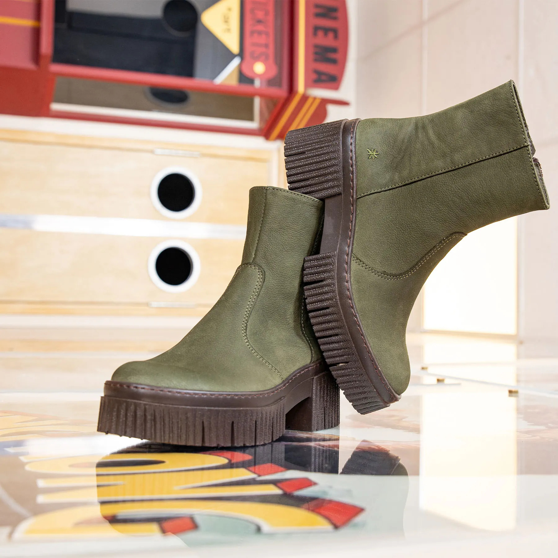 Botines con tacón 1374 NOBUCK KAKI/YORK color Kaki