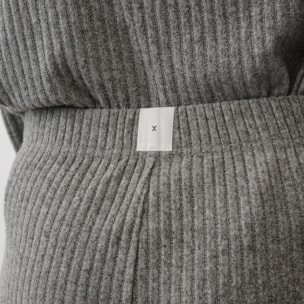 Pantalón punto canalé Sisa color gris Poliéster