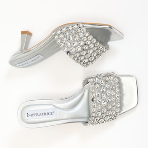 Sandali in simil pelle con tacco a rocchetto e fascia gioiello