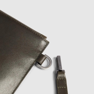 Piquadro Pochette porta iPad®Pro 11 in pelle con tasche per AirPods® e Piquadro Smart Tracker