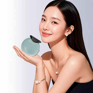 Dispositivo facial JM-115 con microcorrientes, luz LED roja y vibración para mejorar firmeza, contorno y absorción de tratamientos. Batería recargable y 4 modos de uso.