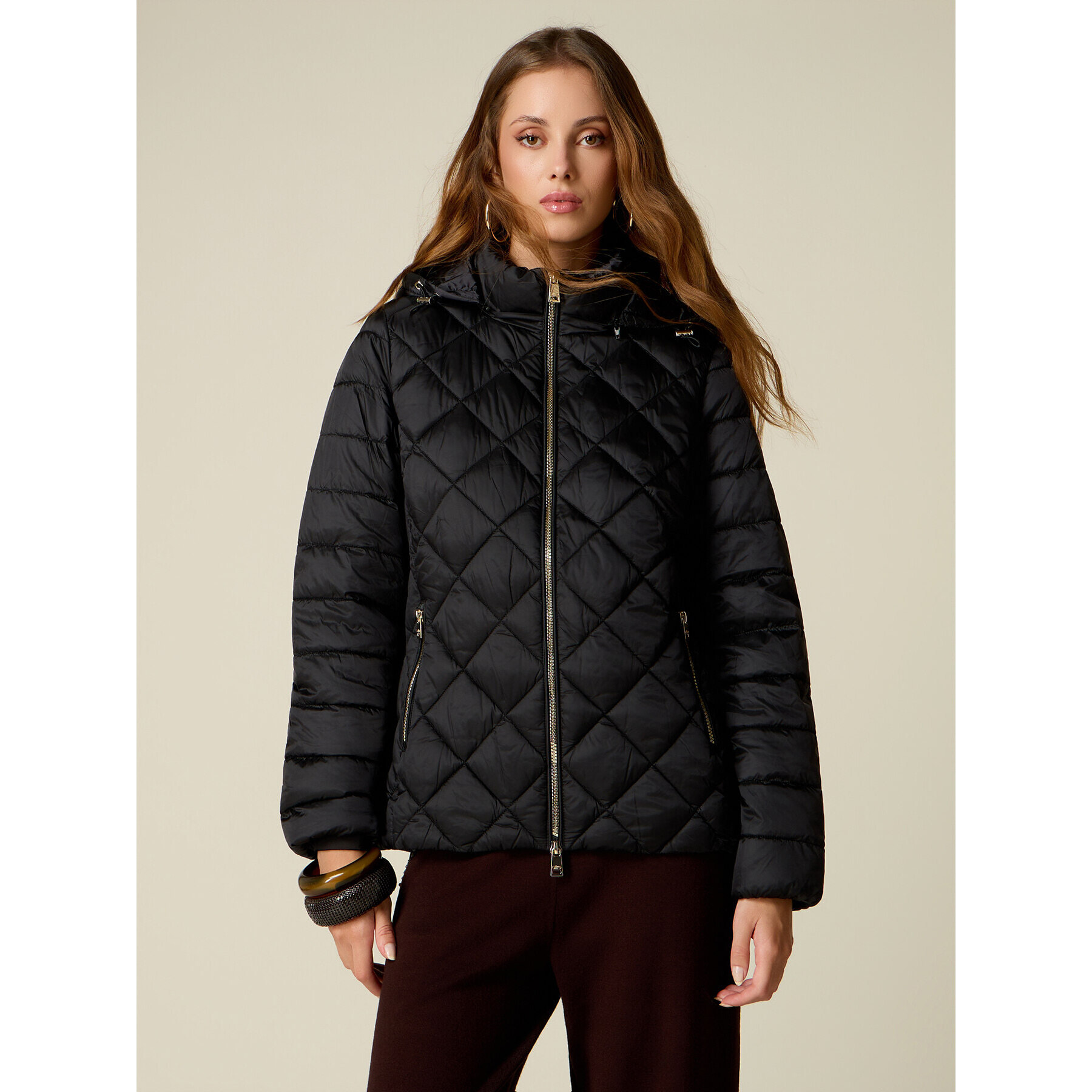 Oltre - Piumino lightweight con trapuntature combinate - Nero