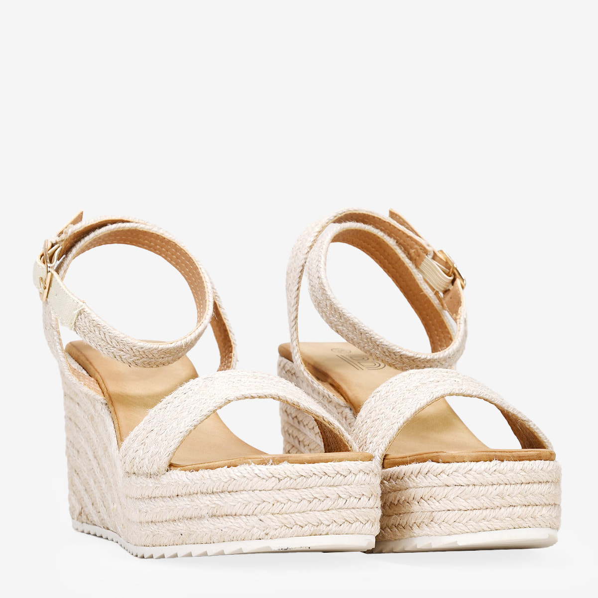 Sandalias de esparto beige con cuña