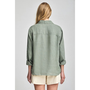 Camicia verde militare in lino tinta in capo con monogramma ricamato