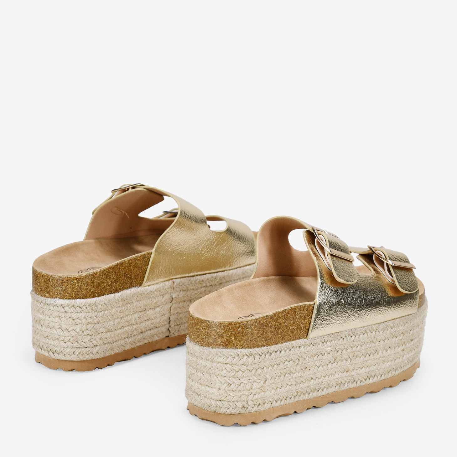 Sandalias con plataforma doradas de esparto