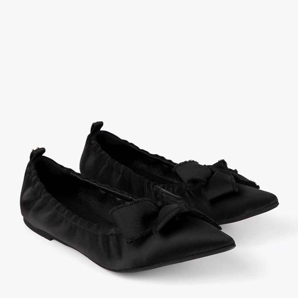 Ballerine a punta arricciate con fiocco in raso