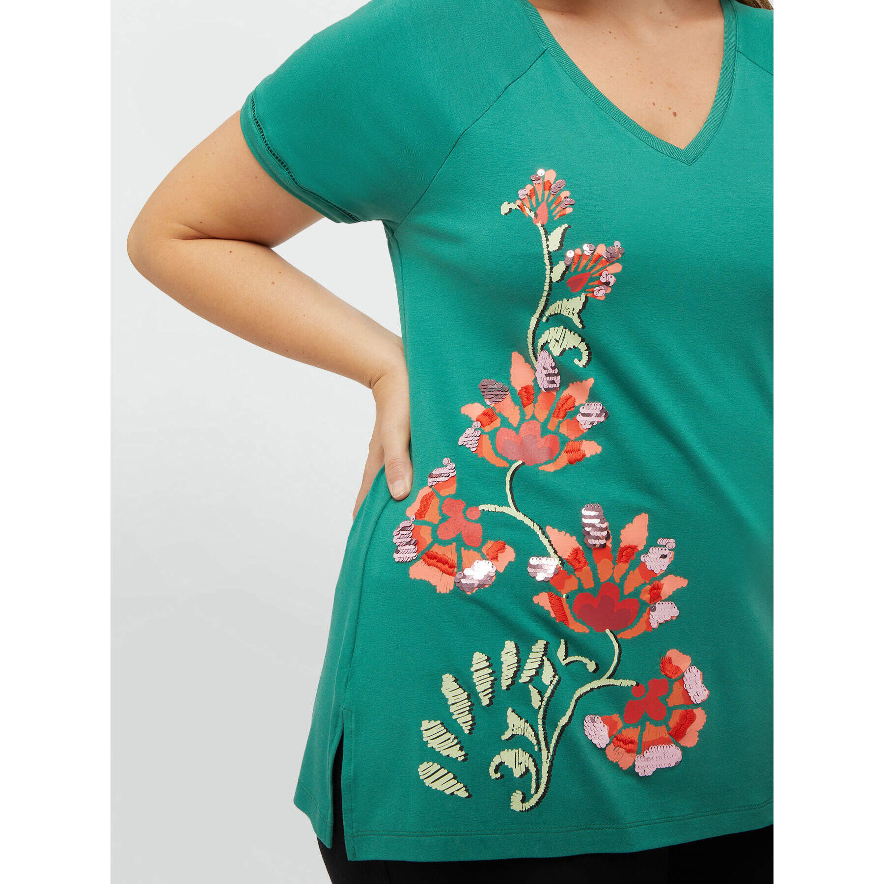 Fiorella Rubino - Camiseta con bordado de viscosa LENZING™ ECOVERO™ - Verde