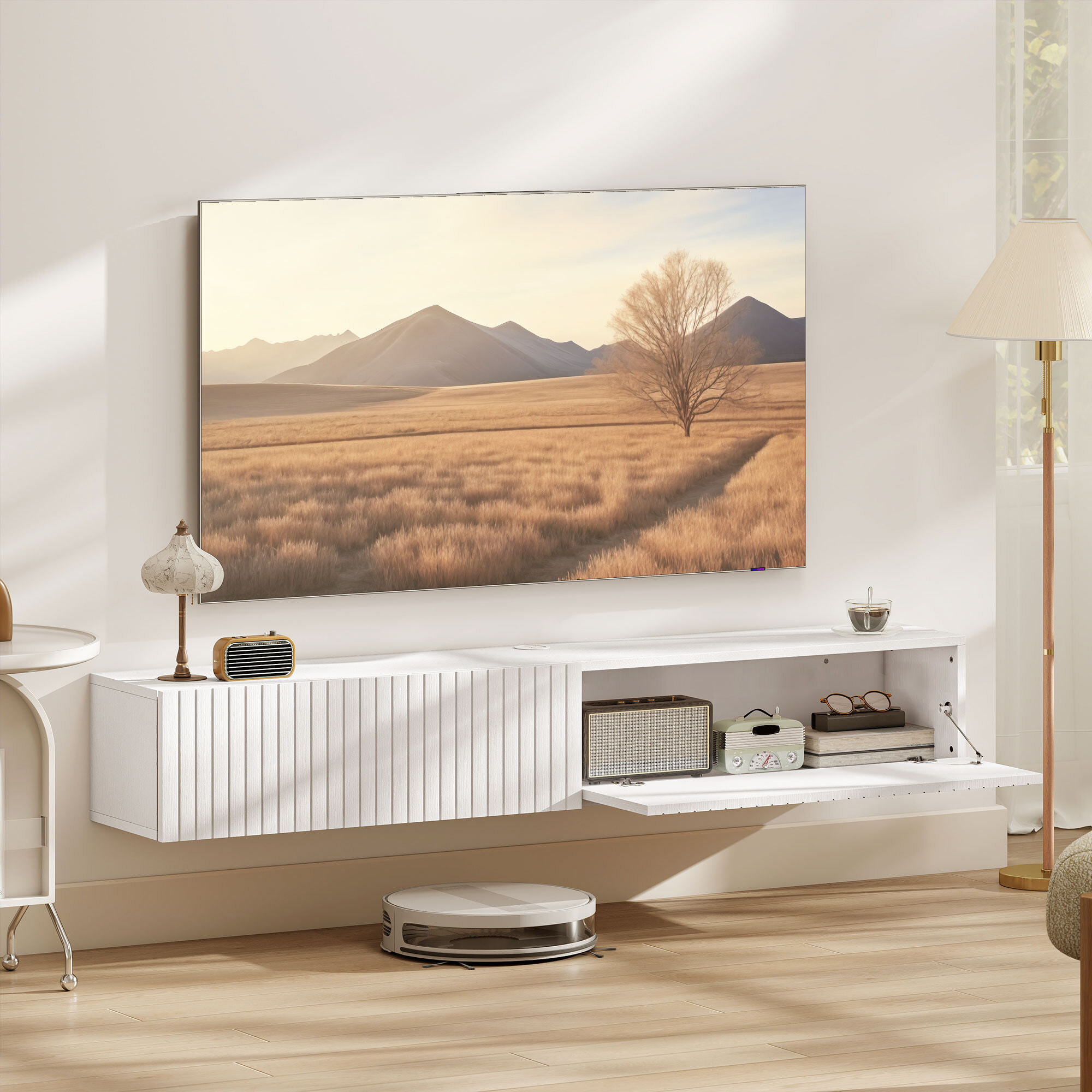 Meuble TV suspendu design façade effet bois cannelé 140 cm 2 portes abattantes blanc