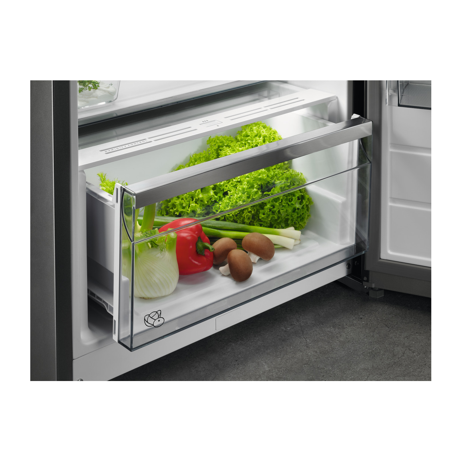 AEG Frigorífico 1 puerta de libre instalación CustomFlex® de 1860 mm RKB638E5MX | Reacondicionado
