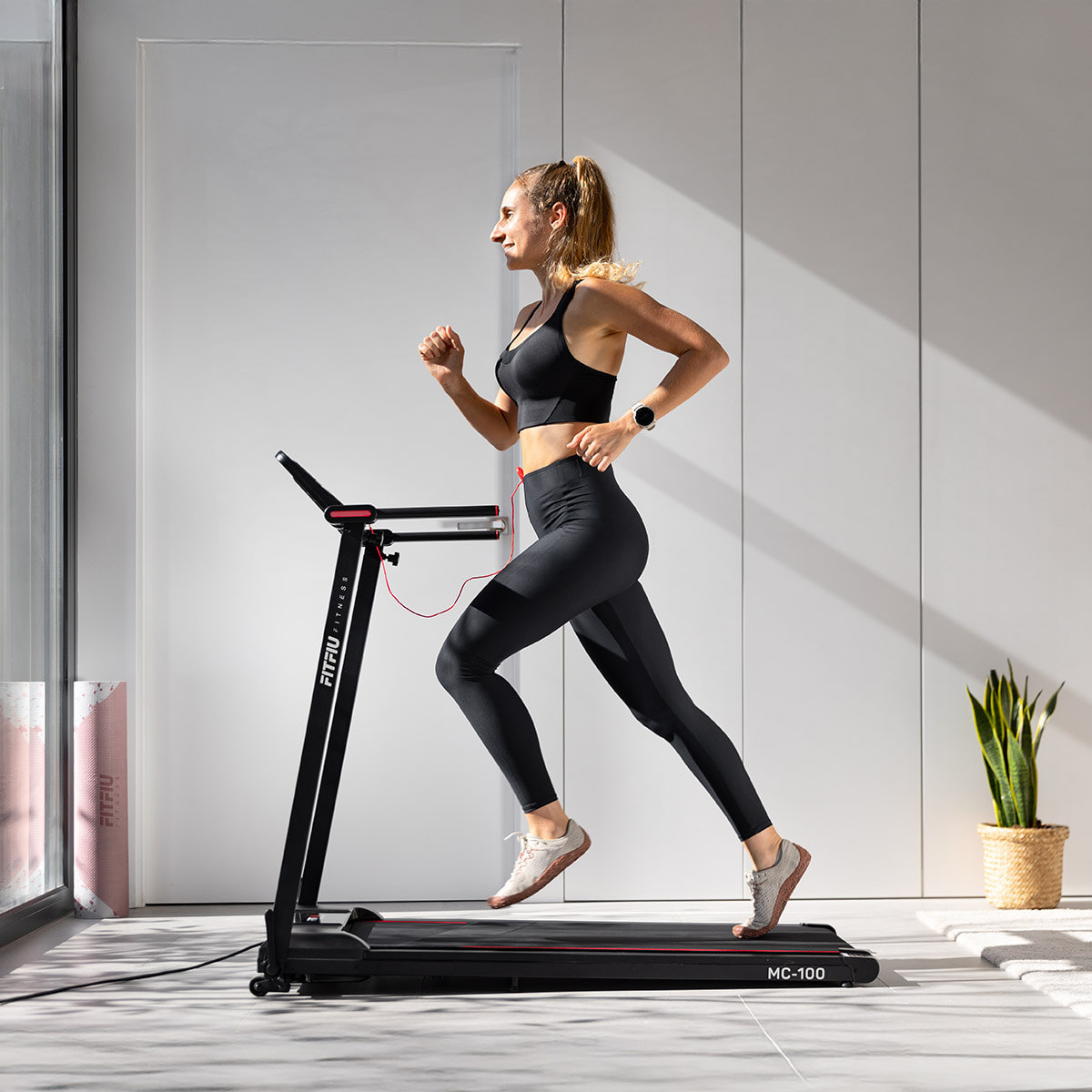 Cinta de correr plegable FITFIU 1500W 12km/h pantalla LCD y conectividad app