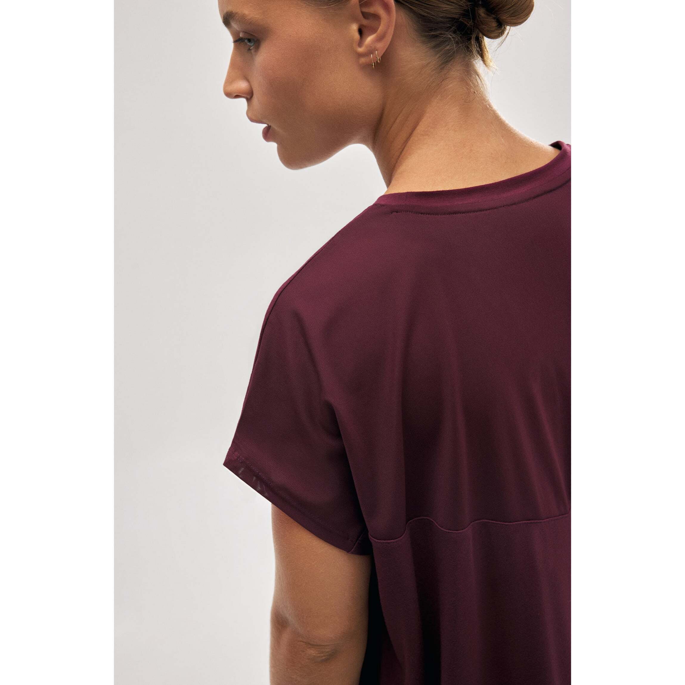 T-shirt sportiva a maniche corte bordeaux