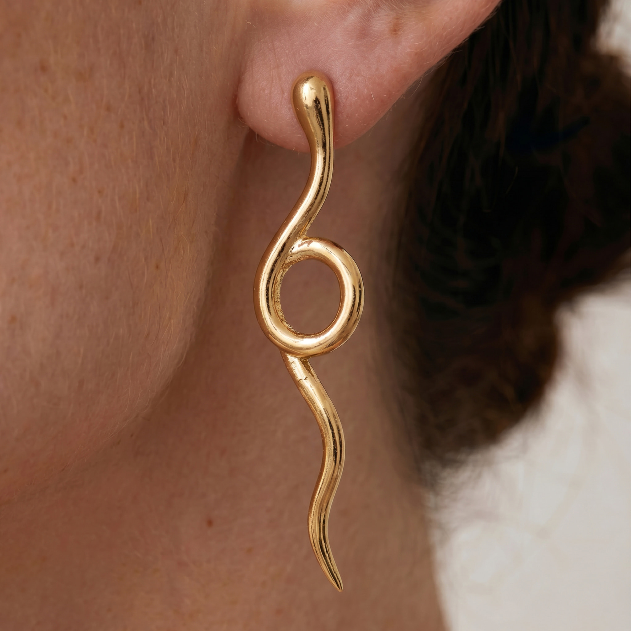 Pendientes acabado en oro amarillo de 18k