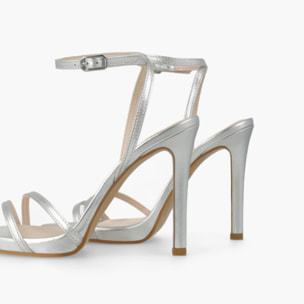 SANDALIAS PLATEADAS YERIL