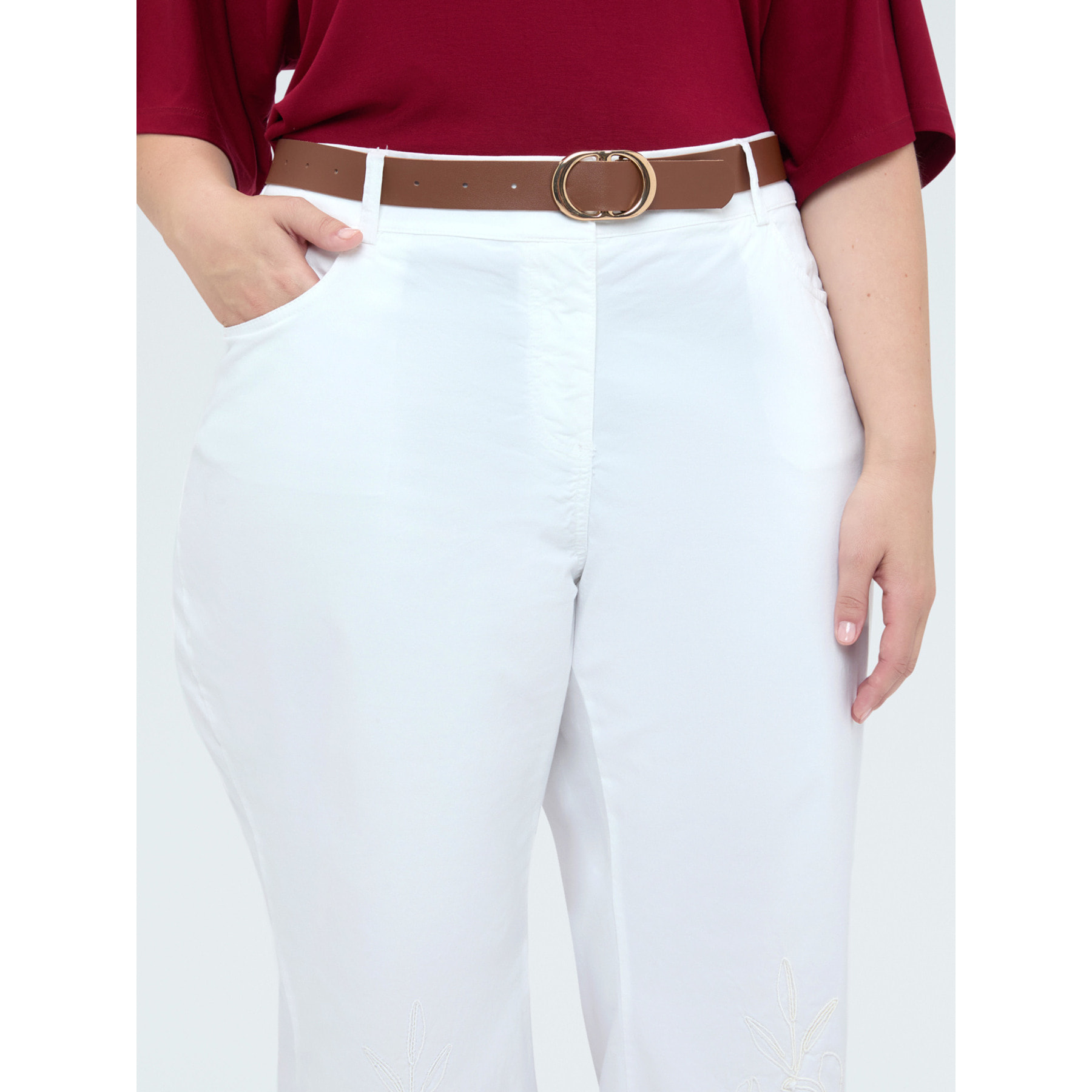 Fiorella Rubino - Pantaloni cropped con ricami e cintura - Bianco