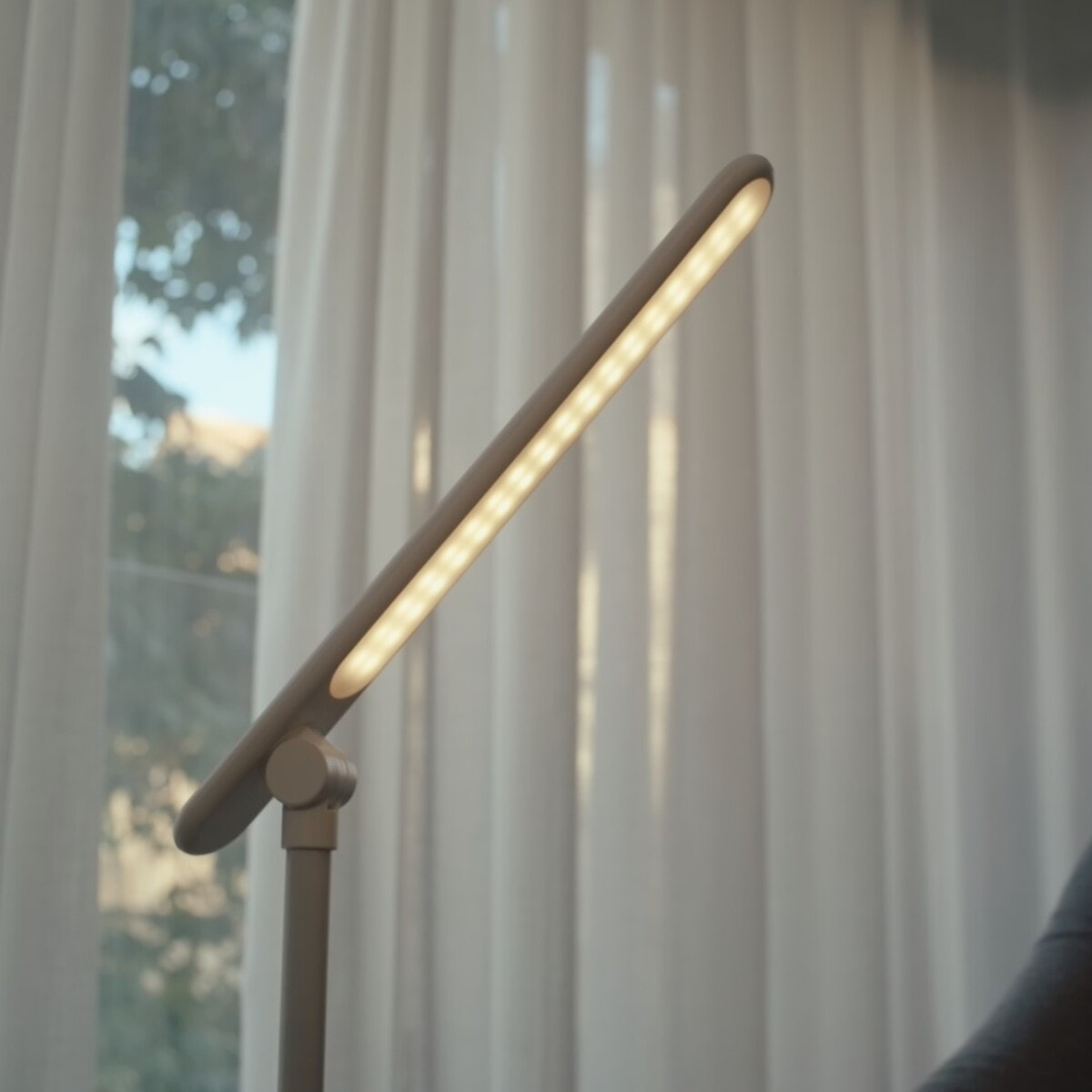 Forlight Page Lámpara Flexo de Escritorio LED con Batería Luz Neutra de Intensidad Regulable. Flexo para Escritorio Blanco