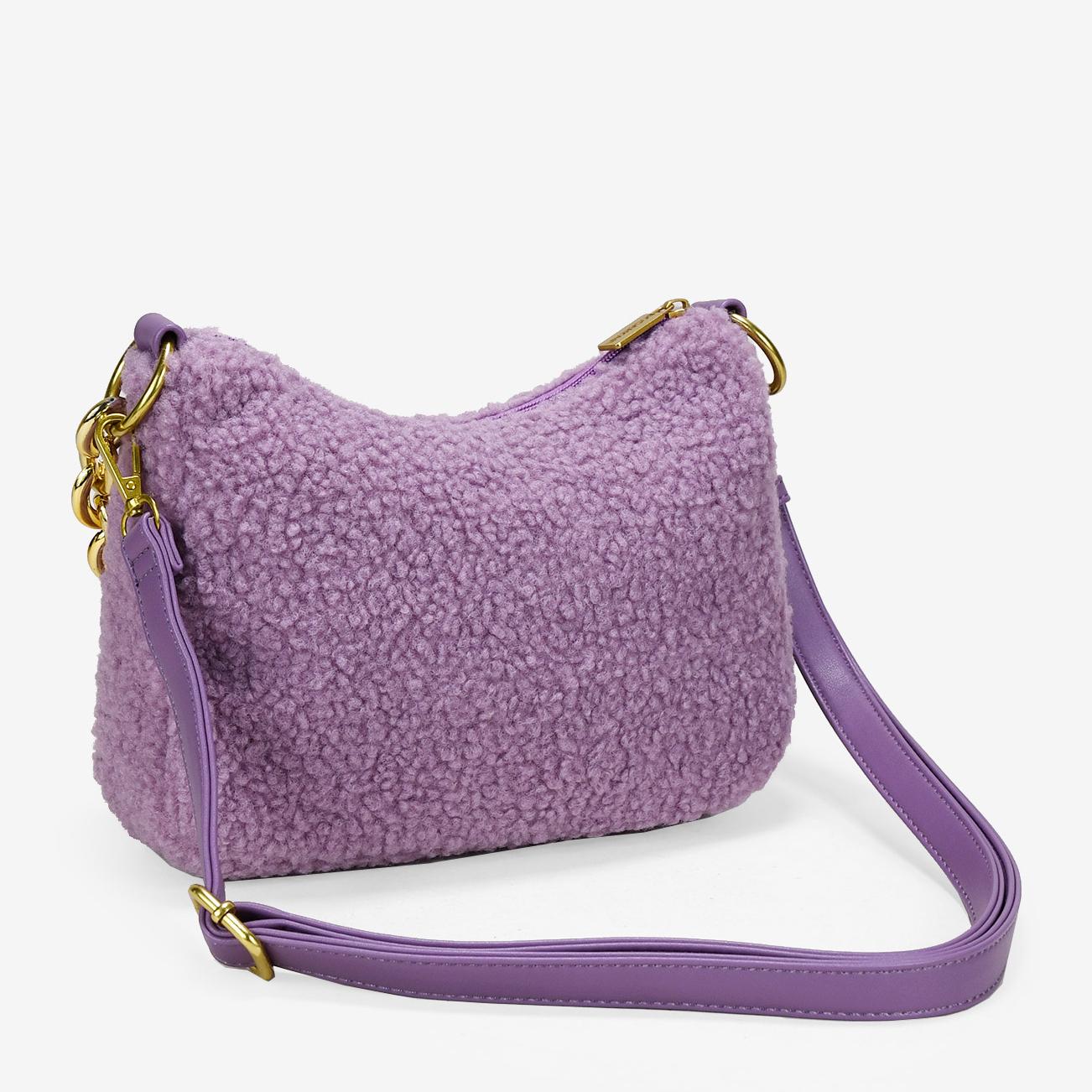 Bolso de hombro lila de pelo rizado