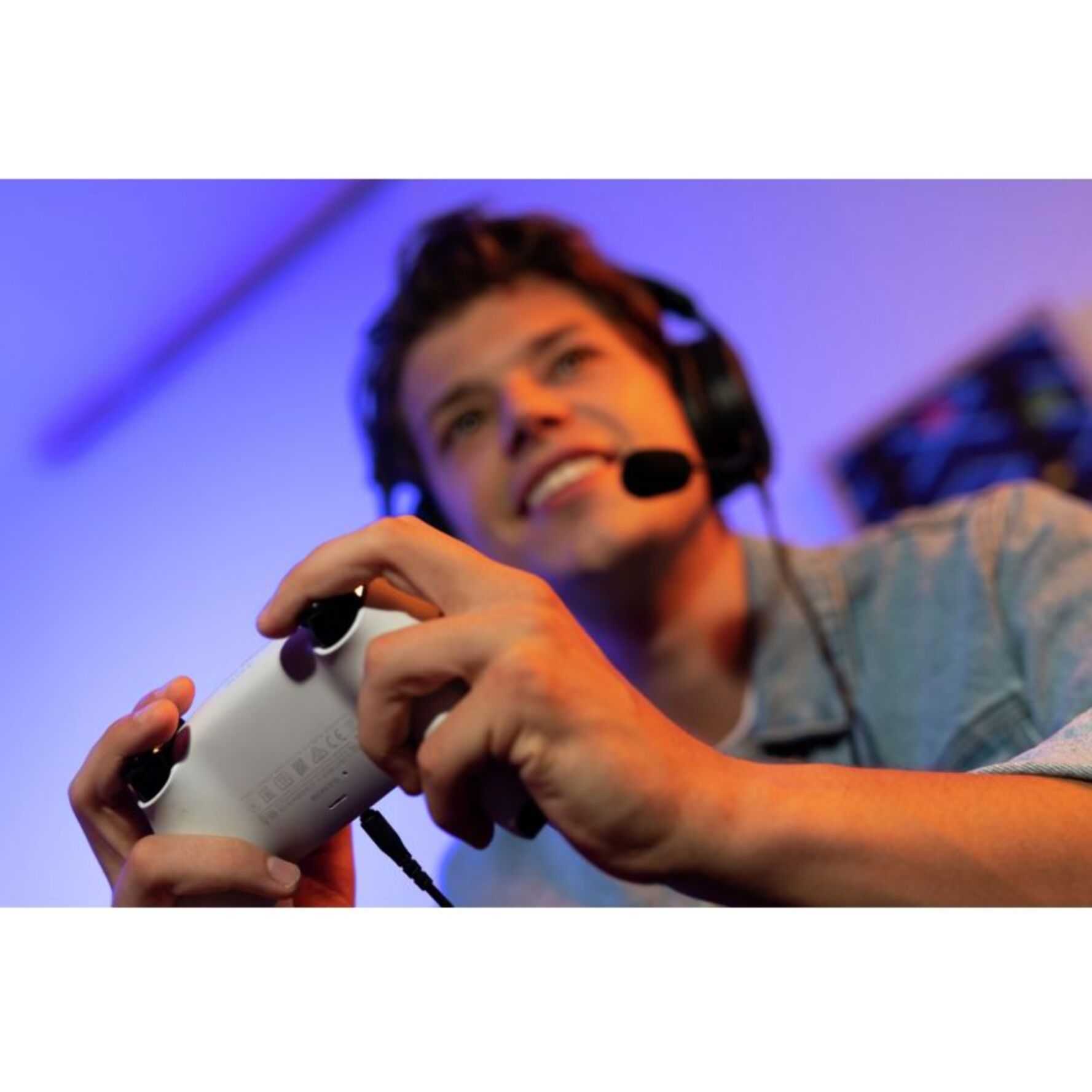 Casque gamer TRUST GXT 498 FORTA noir PS5