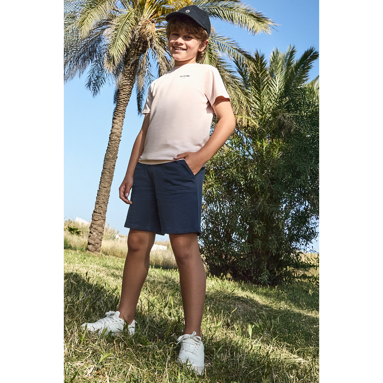 Conjunto Camiseta Lisa con Texto en el Pecho y Shorts con Bolsillos Parche Laterales | Color: Rosado | Street Monkey