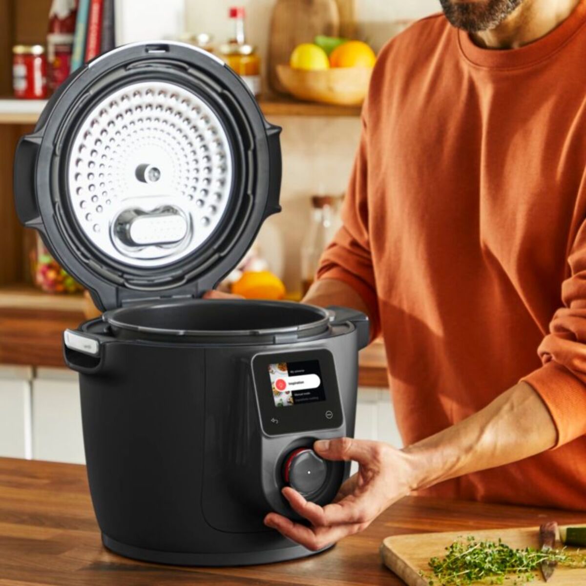 Cookeo MOULINEX YY5449FB noir connecté 6 L, 9 modes de cuisson + extra crisp, 150 recettes