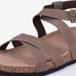 Sandalias planas marrones con suela de corcho