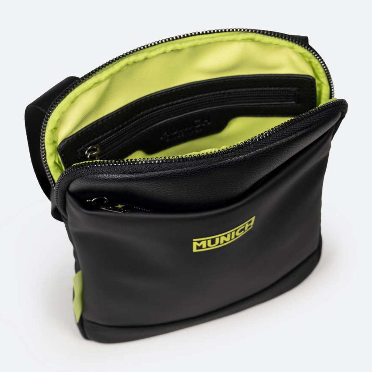 Bandolera Negra Super Ligera con Diseño Estilizado JUNGLE CROSSBODY SLIM