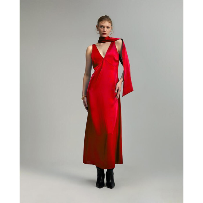 abito lungo in raso senza maniche