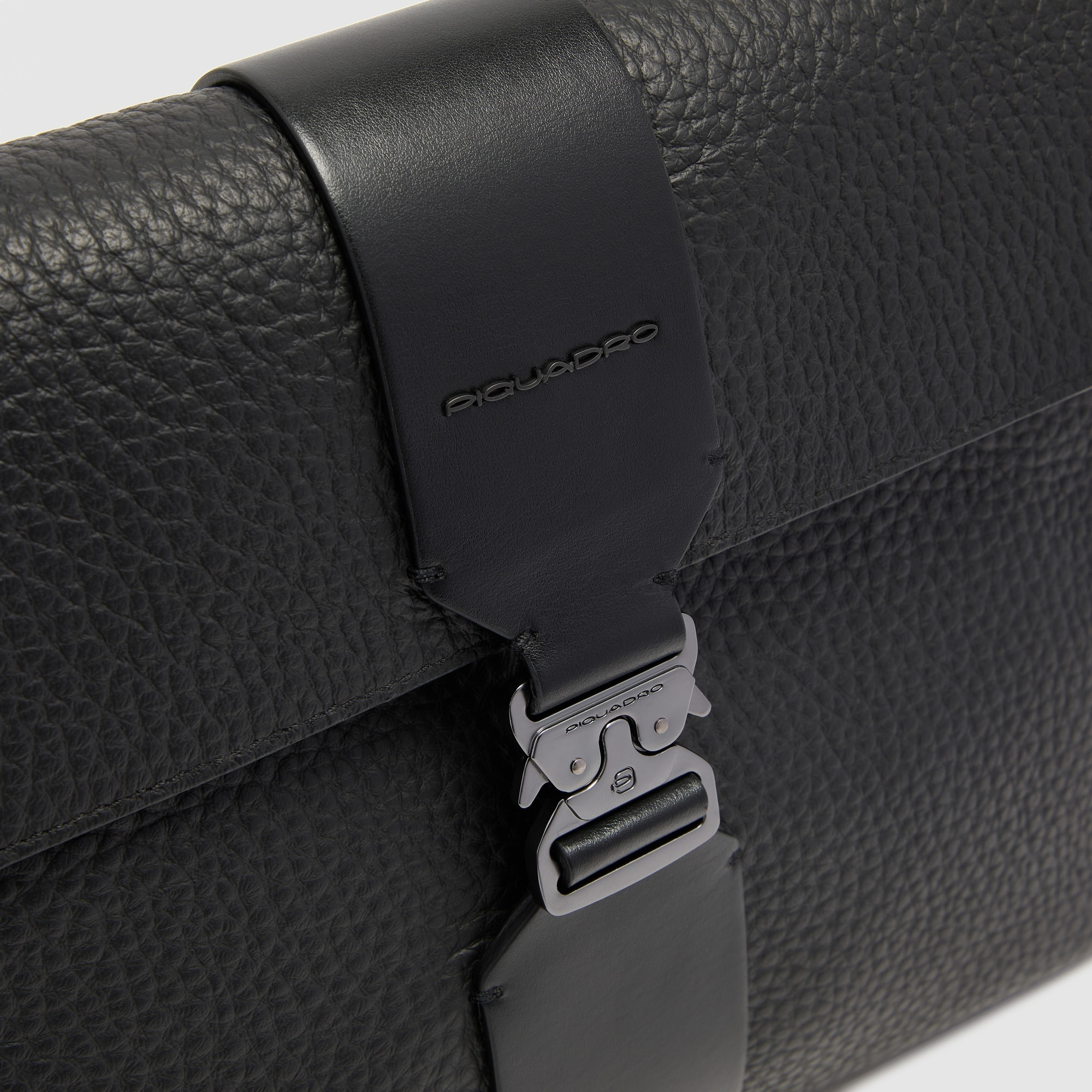 Piquadro Pochette uomo porta iPad®Pro 13"