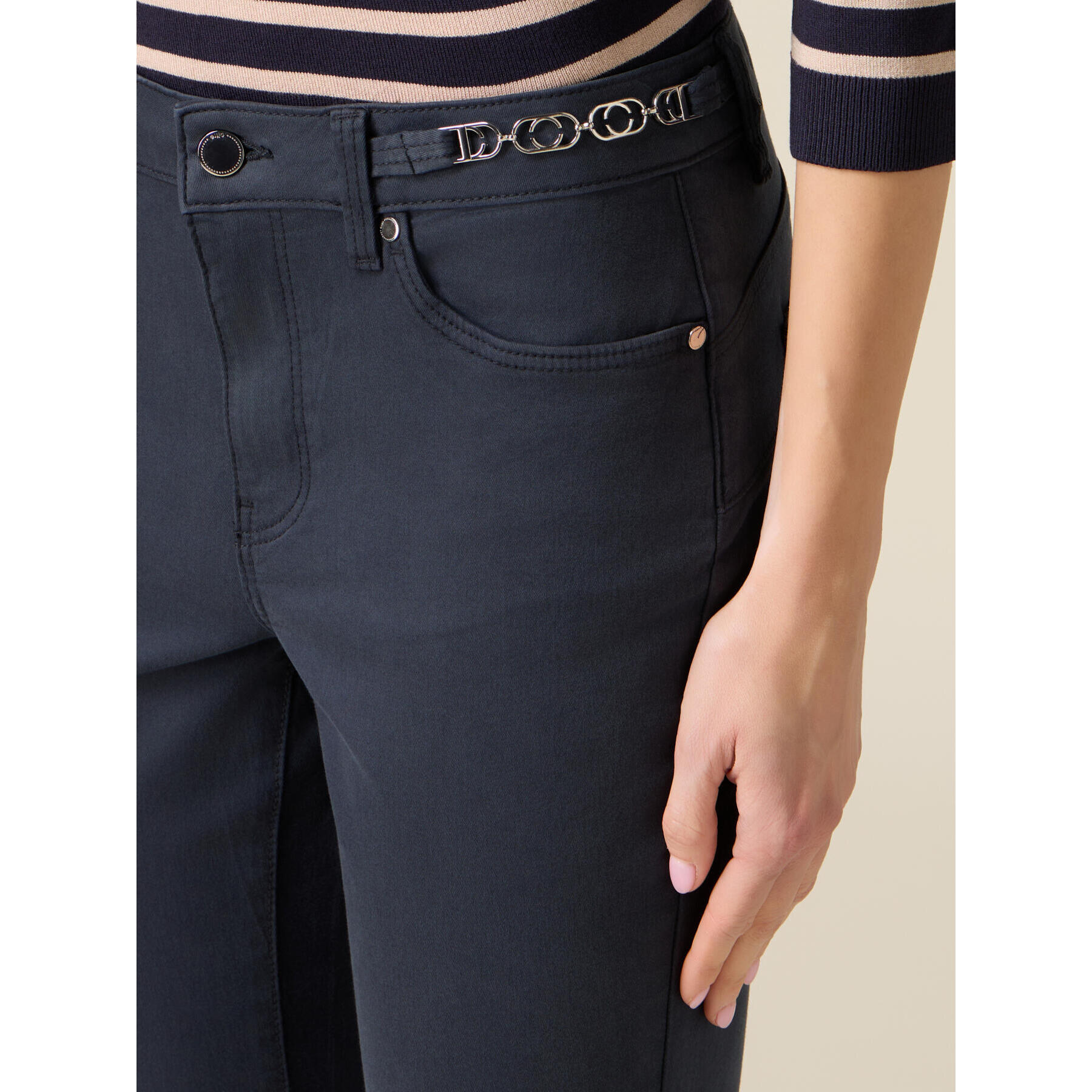 Oltre - Pantaloni skinny con catena metallica - Blu