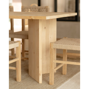 Table de salle à manger en bois massif en ton chêne moyen en différentes tailles