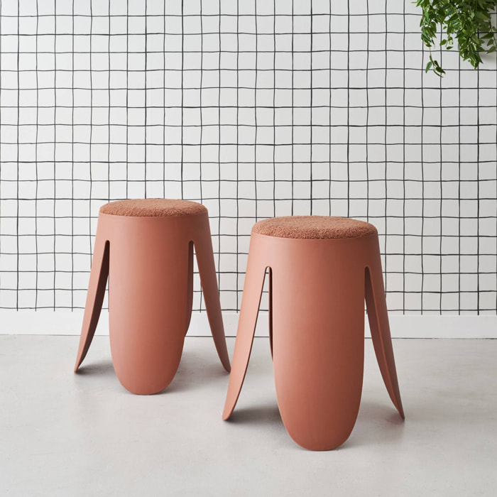 Set de 2 tabourets empilables terracotta. bouclette texturée. NIKI. Ø30 / 44 x H46cm