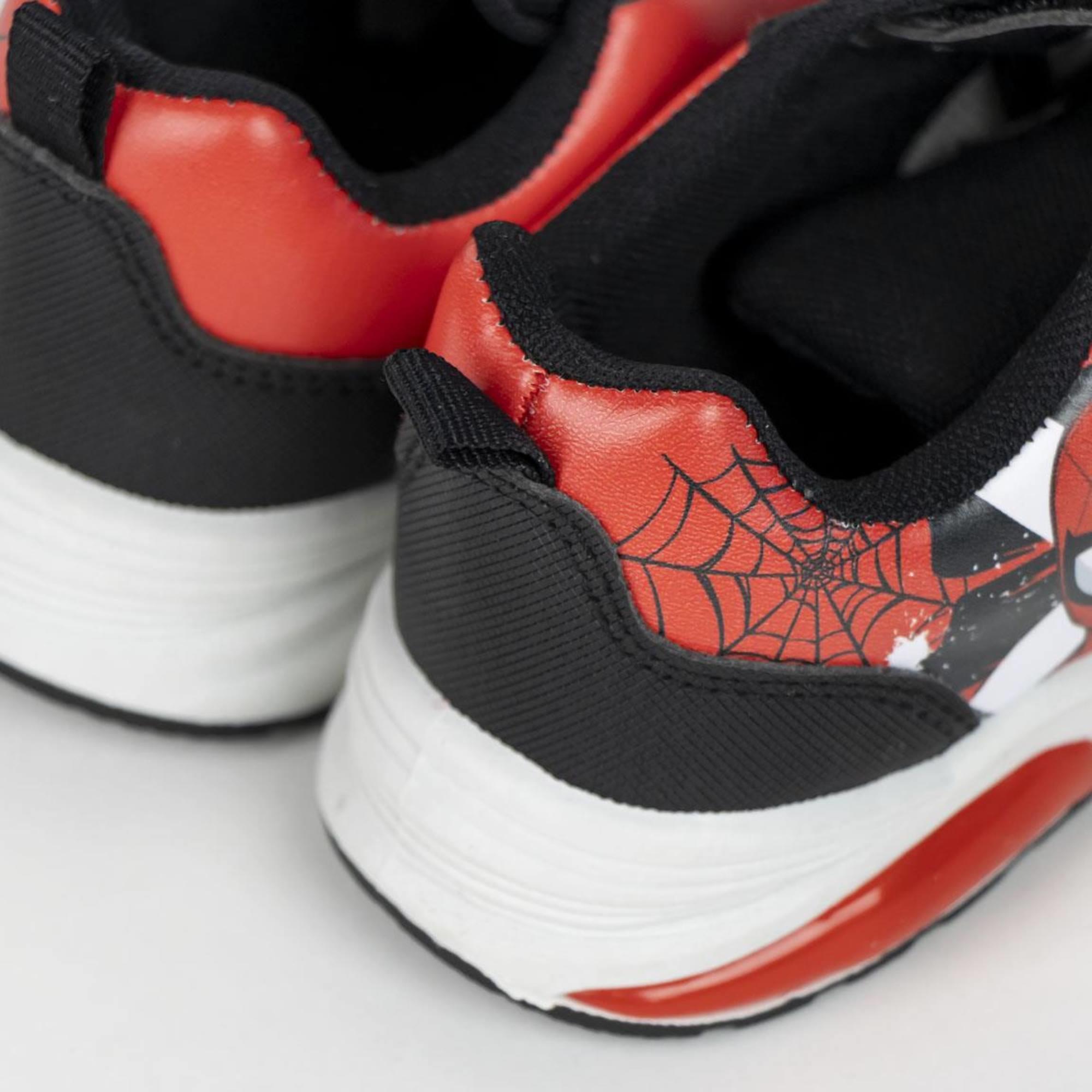 Zapatilla deportiva infantil suela ligera con luces "Spiderman"