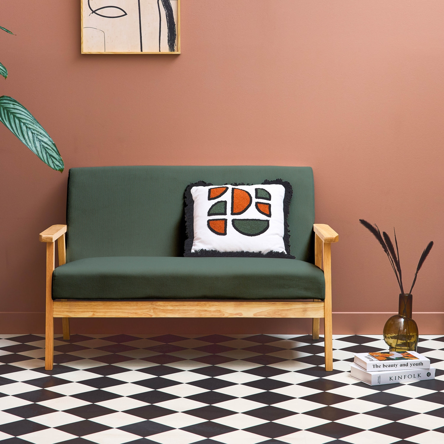 Banquette canapé 2 places en bois et tissu velours côtelé coloris vert kaki. Isak. L 114 x P 69.5 x H 73cm