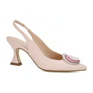 Salón destalonado con elastico y adorno. Tacón 6 cm