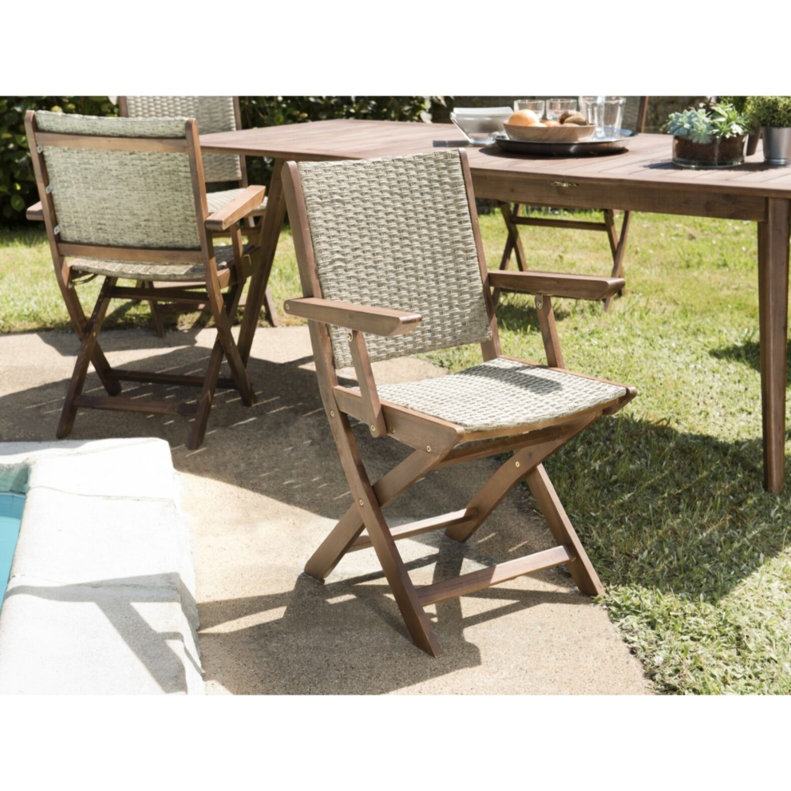 VICK - Ensemble de jardin bois d'acacia, table + 4 chaises 2 fauteuils