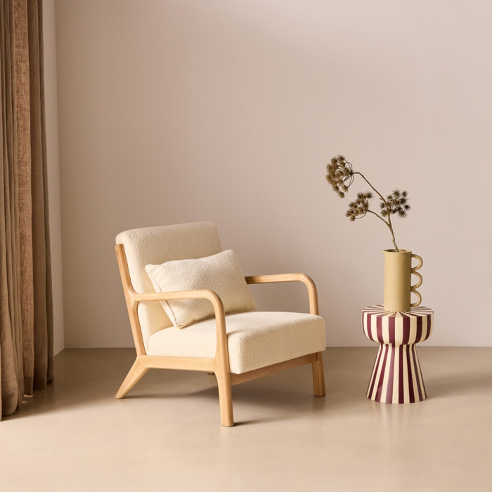 Fauteuil scandinave bois d'hévéa et bouclette texturée LORENS