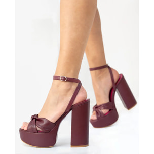 Sandalias de mujer con plataforma y nudo.
